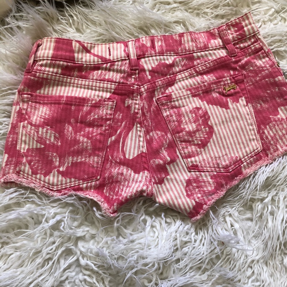 Short Collection - Picture 5 of 7